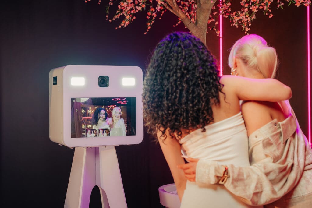 de voordeligste en modernste photobooth van almere en nederland